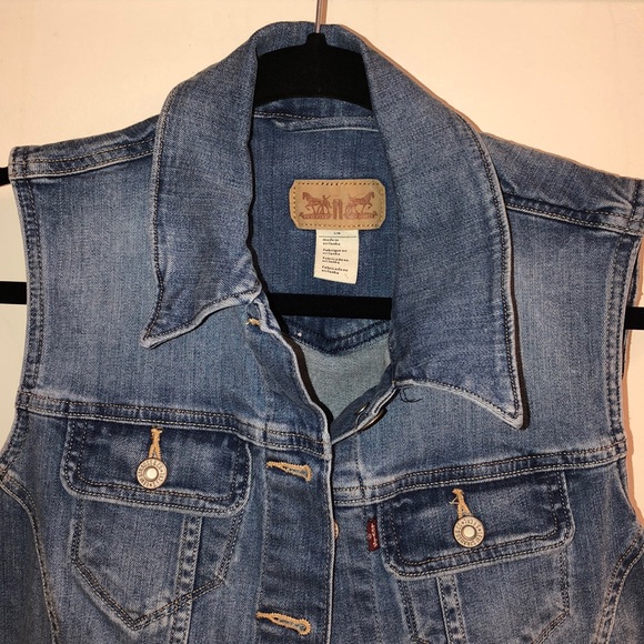Levi’s Vest Jean Jacket Size L Color Blue - Picture 2 of 8